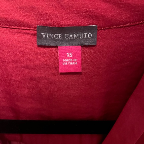 XS Beautiful Vince Camuto blouse - Picture 2 of 3